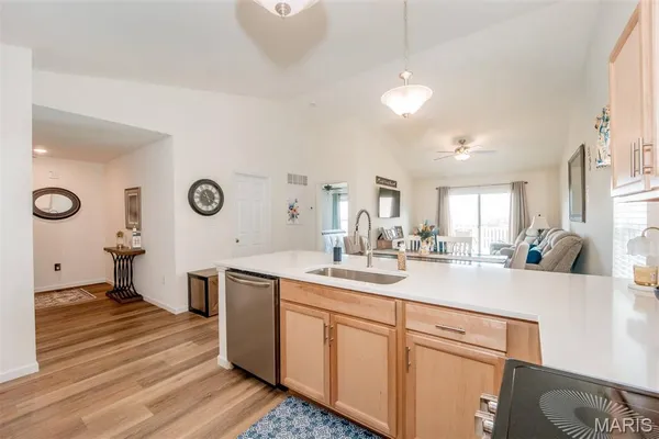 $284,900 | 1009 Black Bear Drive, House Springs, MO 63051