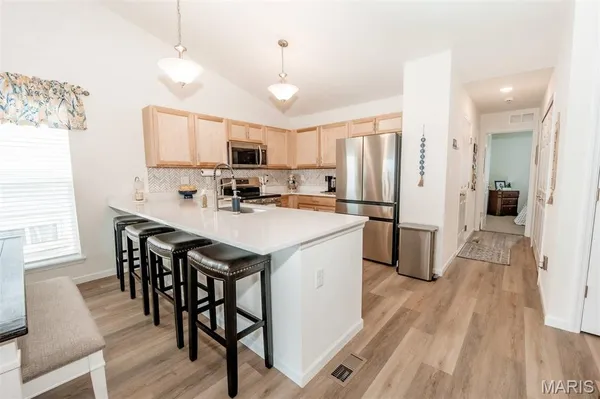 $284,900 | 1009 Black Bear Drive, House Springs, MO 63051