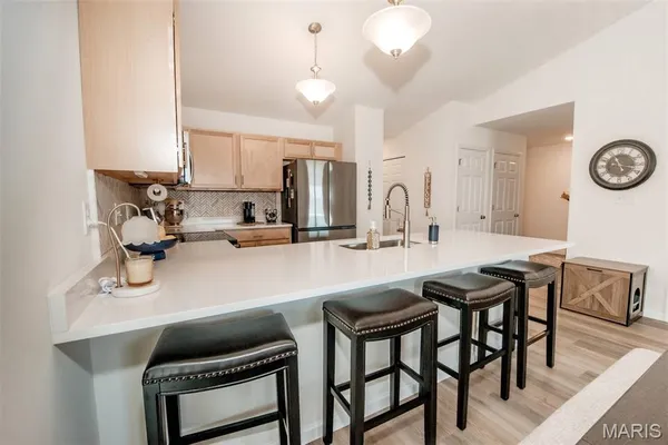 $284,900 | 1009 Black Bear Drive, House Springs, MO 63051