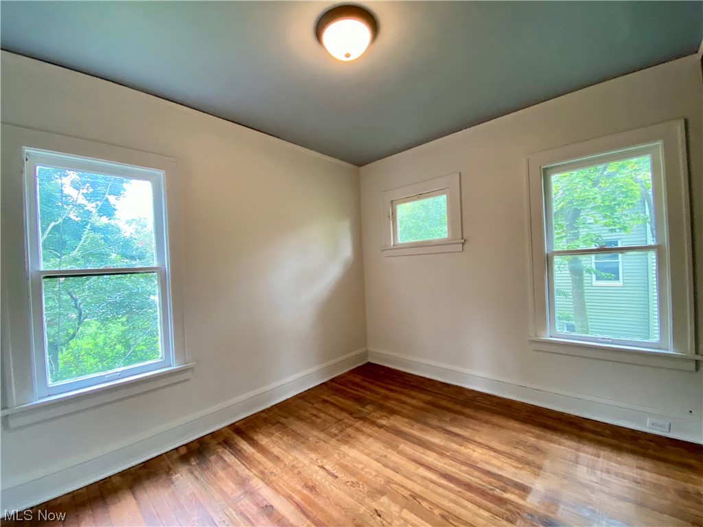 3308 Berkeley Road Cleveland, OH 44118 - Photo 10 of 19 Bedroom