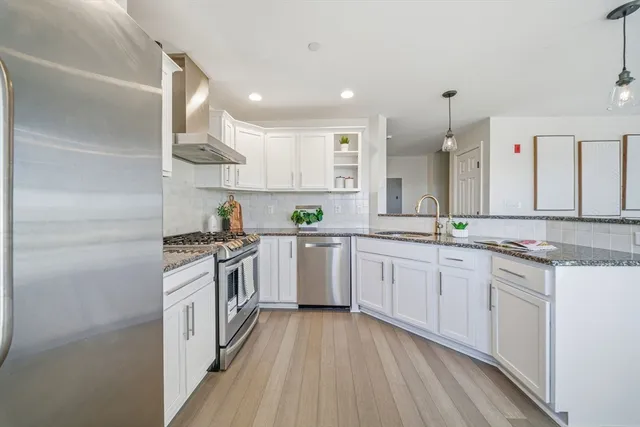 $598,000 | 120 Wyllis Avenue, Unit 401, Everett, MA 02149