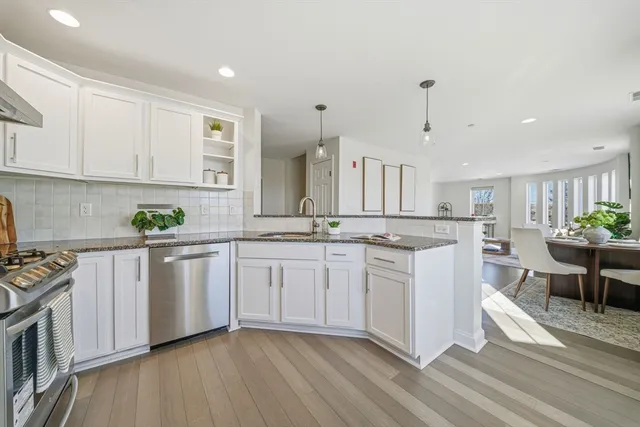 $598,000 | 120 Wyllis Avenue, Unit 401, Everett, MA 02149