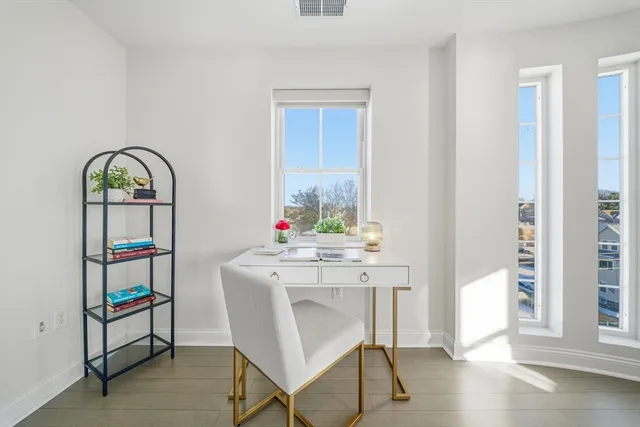 $598,000 | 120 Wyllis Avenue, Unit 401, Everett, MA 02149