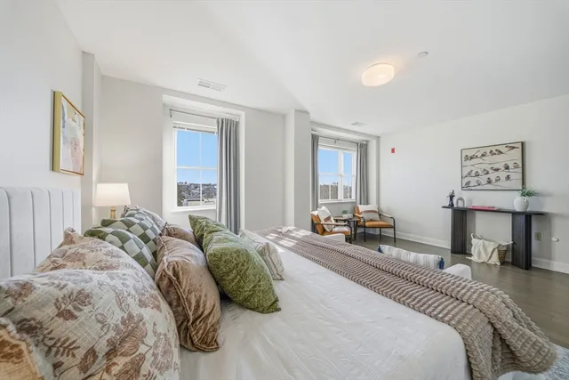 $598,000 | 120 Wyllis Avenue, Unit 401, Everett, MA 02149