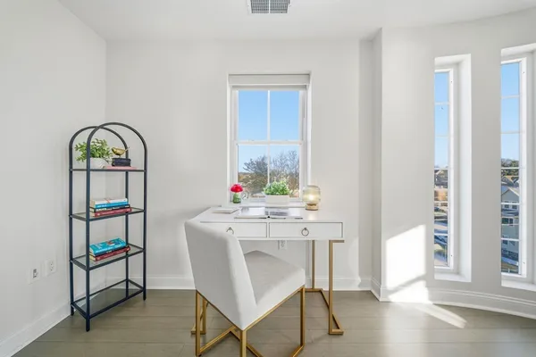 $598,000 | 120 Wyllis Avenue, Unit 401, Everett, MA 02149