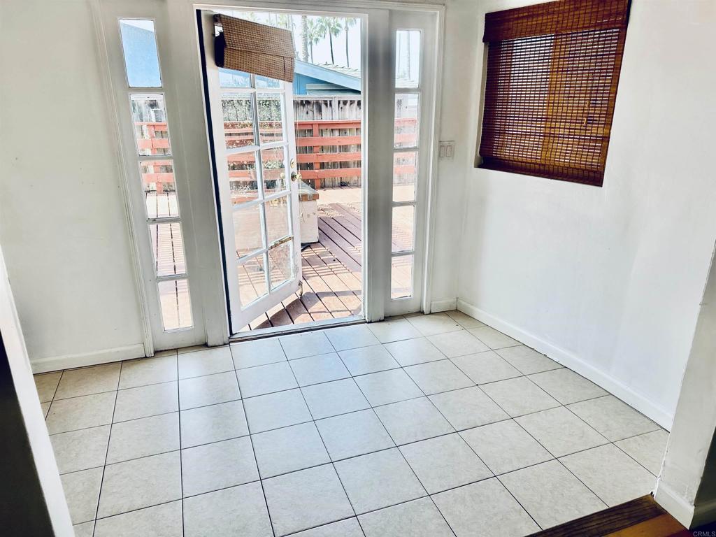 450 Hillside Terrace Vista, CA 92084 - Photo 11 of 23