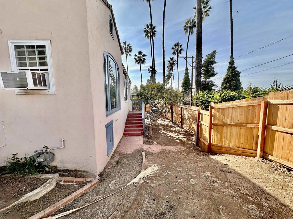 450 Hillside Terrace Vista, CA 92084 - Photo 20 of 23