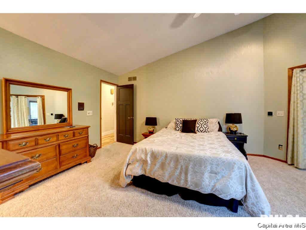 309 Thames River Road Springfield, IL 62711 - Photo 14 of 36