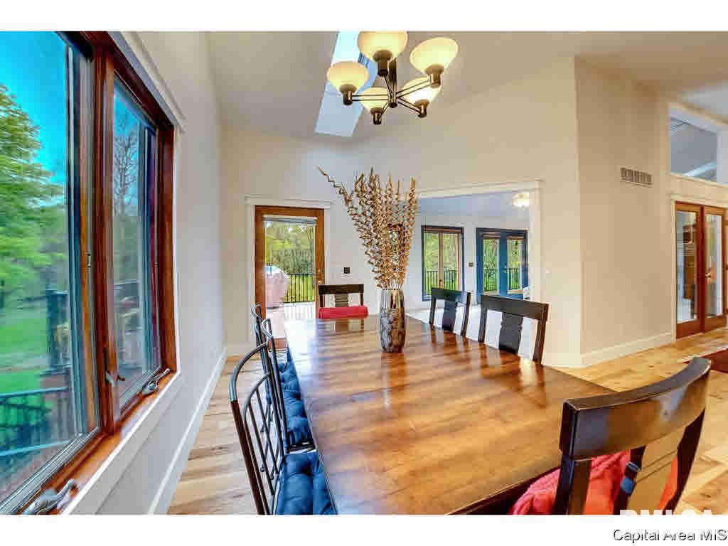 309 Thames River Road Springfield, IL 62711 - Photo 9 of 36