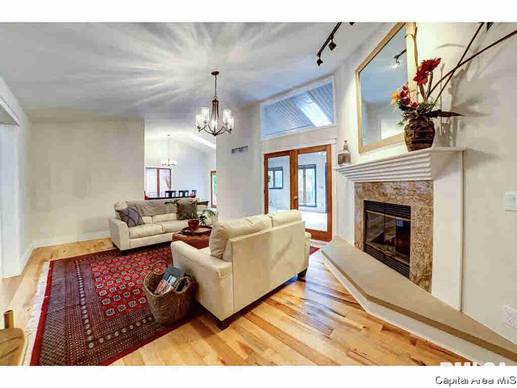 309 Thames River Road Springfield, IL 62711 - Photo 10 of 36
