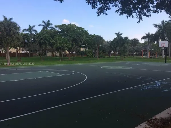 $2,500 | Three Islands, Hallandale Beach, FL 33009