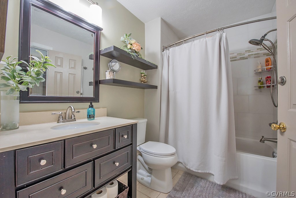 1532 Austin Road Chester, VA 23836 - Photo 35 of 50 a bathroom with a sink a toilet and shower