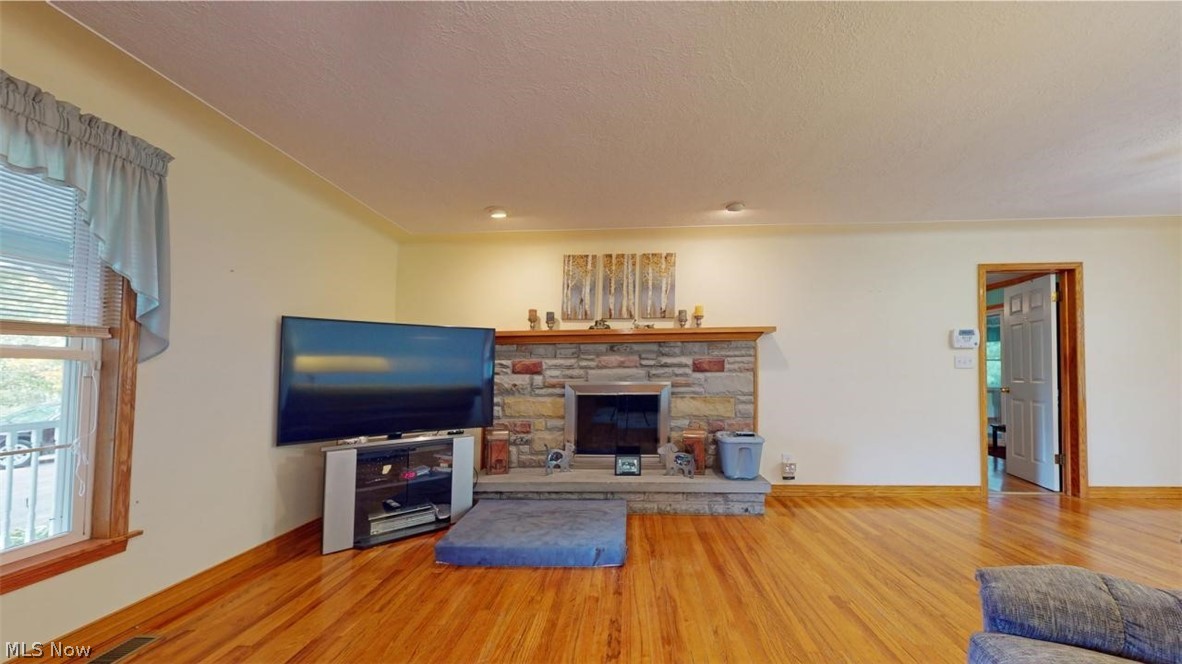 2165 Claus Road Vermilion, OH 44089 - Photo 10 of 35