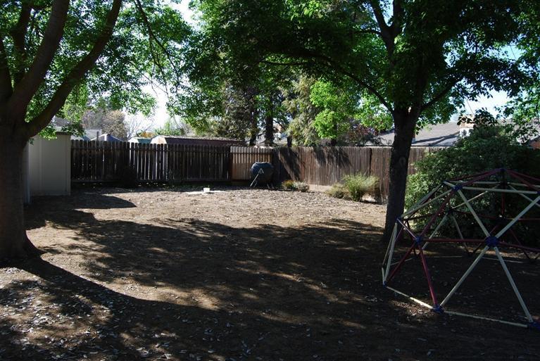 1456 Thompson Court Reedley, CA 93654 - Photo 13 of 14 Gallery Image 13