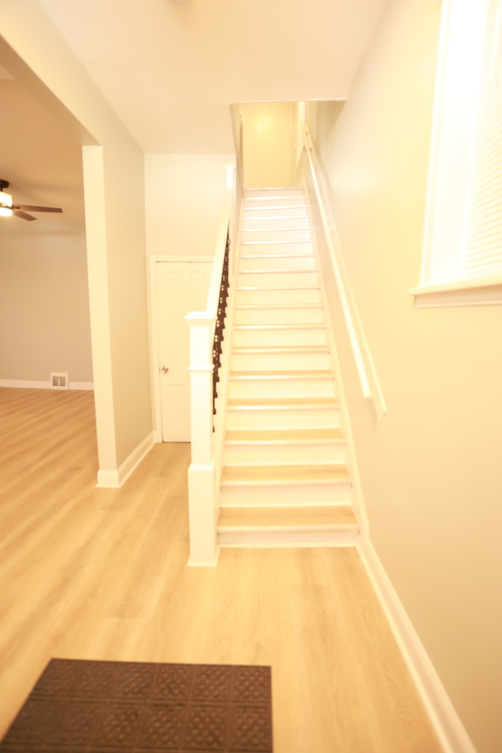 637 West 59th Street Chicago, IL 60621 - Photo 2 of 15