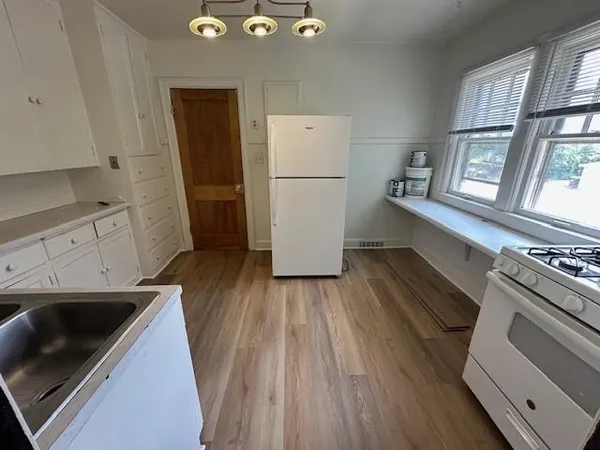 $165,000 | 1022 15th Street, Rockford, IL 61104