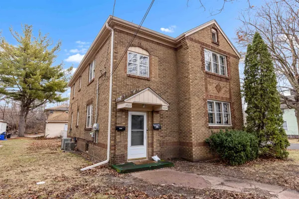 $165,000 | 1022 15th Street, Rockford, IL 61104