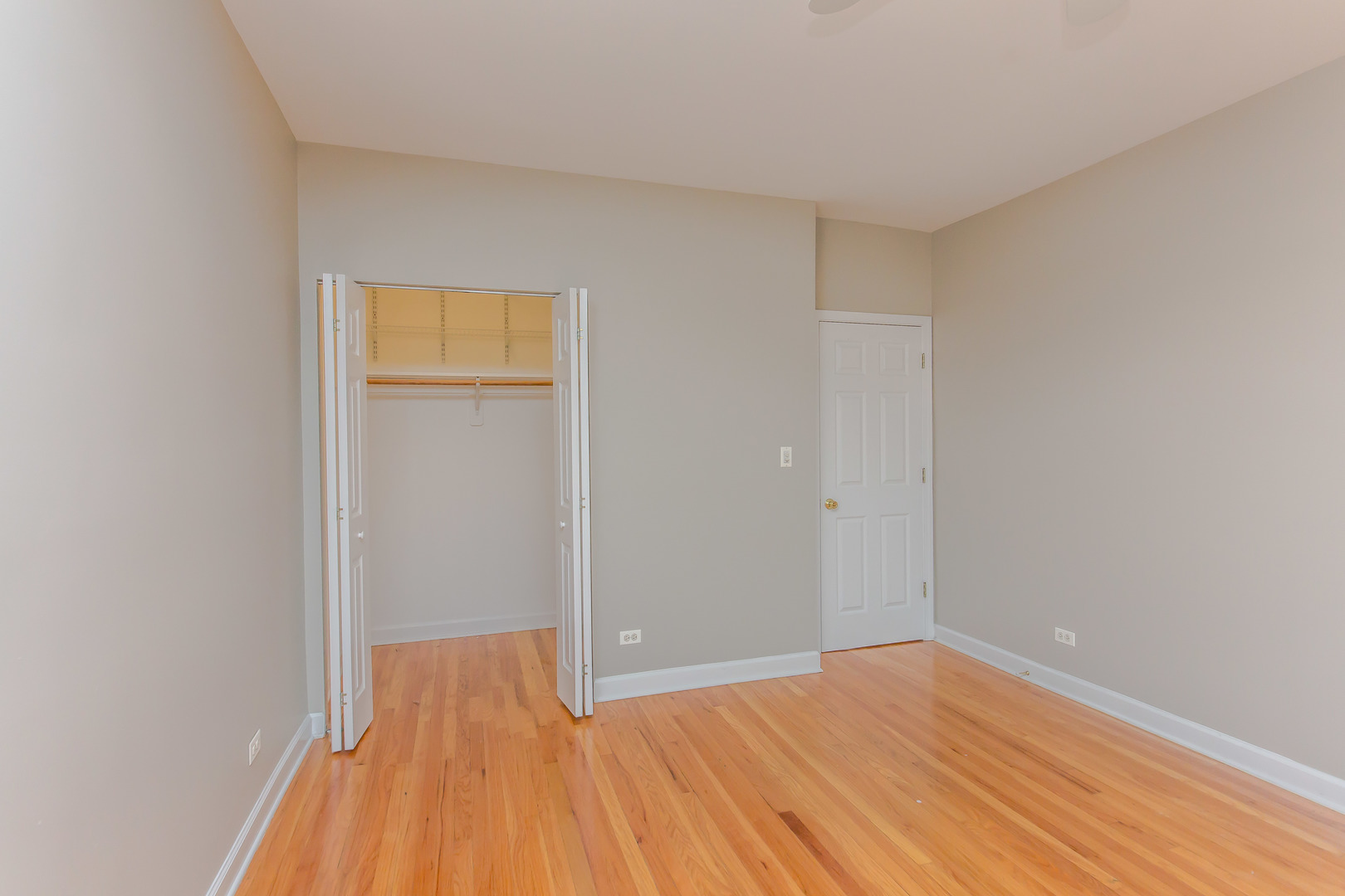 7102 North Damen Avenue, Unit 3 Chicago, IL 60645 - Photo 11 of 20