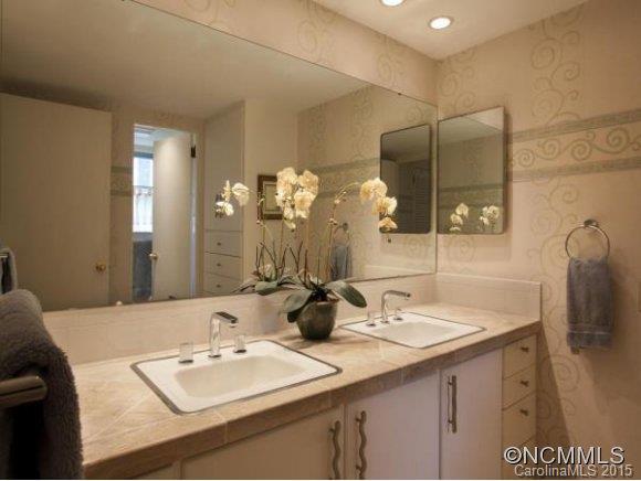 157 Windsor Road Asheville, NC 28804 - Photo 17 of 25 Gallery Image 17
