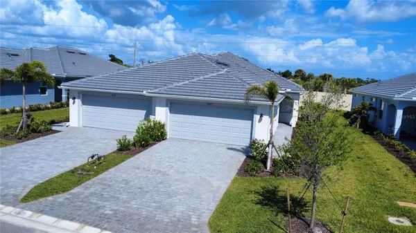 $2,300 | 8225 Shore Lake Drive, Englewood, FL 34224