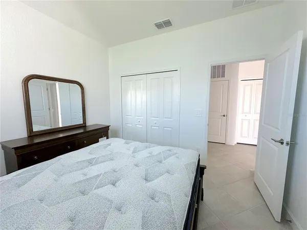 $2,300 | 8225 Shore Lake Drive, Englewood, FL 34224