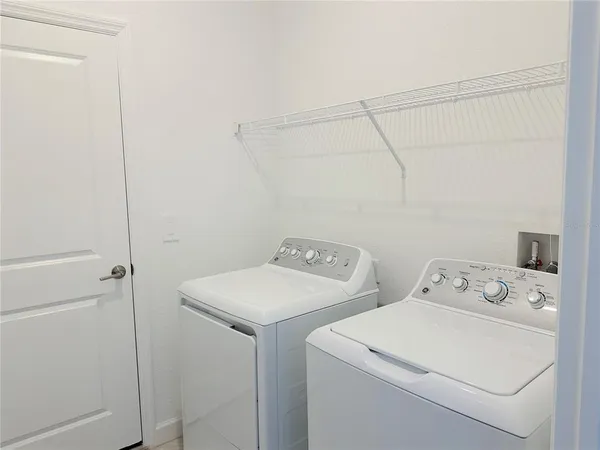 $2,300 | 8225 Shore Lake Drive, Englewood, FL 34224