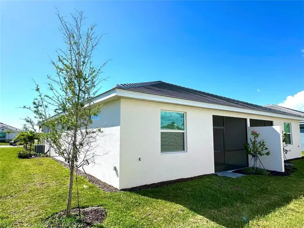 $2,300 | 8225 Shore Lake Drive, Englewood, FL 34224