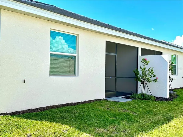$2,300 | 8225 Shore Lake Drive, Englewood, FL 34224
