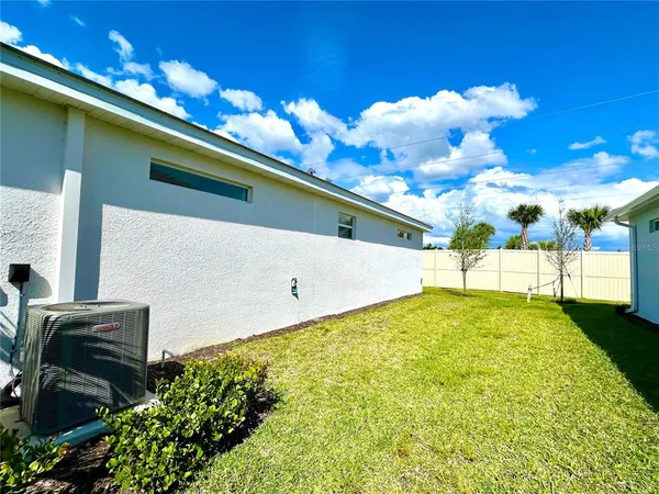 $2,300 | 8225 Shore Lake Drive, Englewood, FL 34224