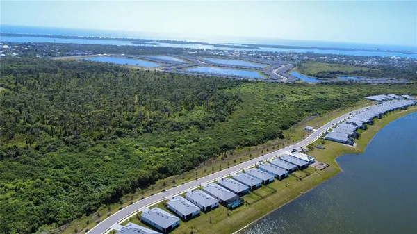 $2,300 | 8225 Shore Lake Drive, Englewood, FL 34224