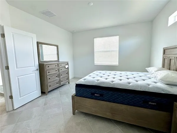 $2,300 | 8225 Shore Lake Drive, Englewood, FL 34224