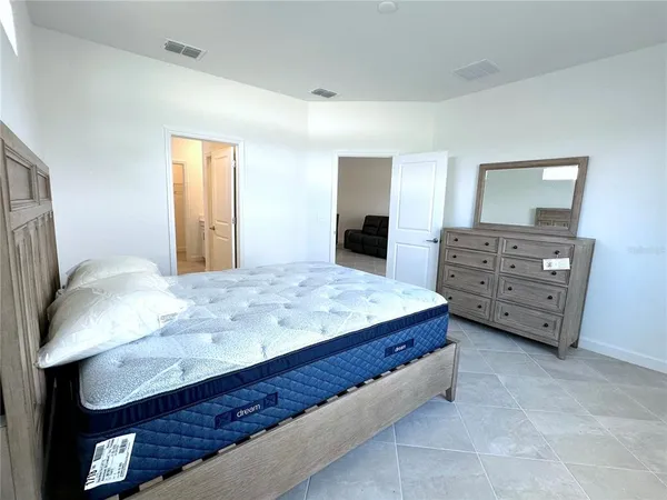 $2,300 | 8225 Shore Lake Drive, Englewood, FL 34224