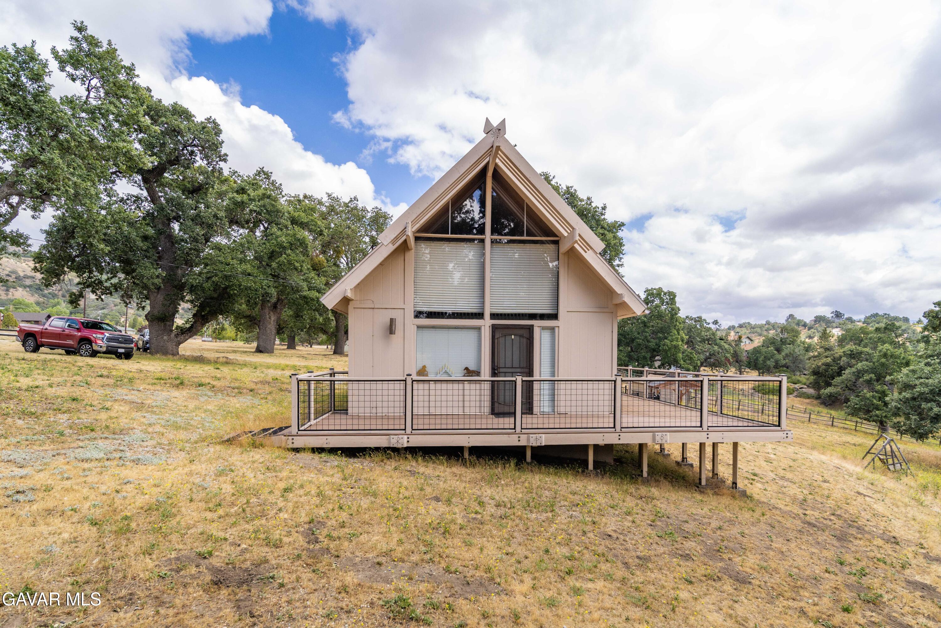 27200 Bear Valley Road Tehachapi, CA 93561 - Photo 2 of 40 27200 Bear Valley Rd Tehachapi,-2