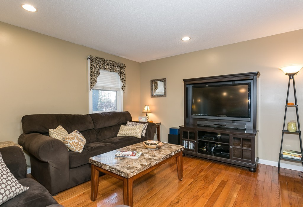 35 Burlingame Road Palmer, MA 01069 - Photo 6 of 21 Gallery Image 6