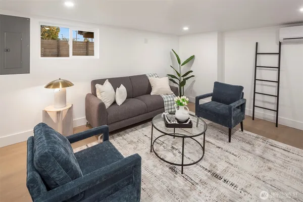 $1,050,000 | 1016 Northwest 85th Street, Seattle, WA 98117