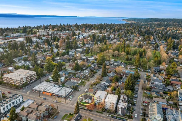 $1,050,000 | 1016 Northwest 85th Street, Seattle, WA 98117