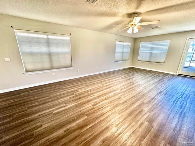 $1,895 | 3331 Two Sisters Way, Pensacola, FL 32505