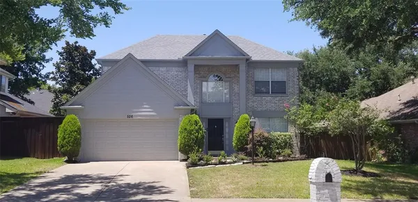 $2,500 | 526 Newberry Street, Grand Prairie, TX 75052
