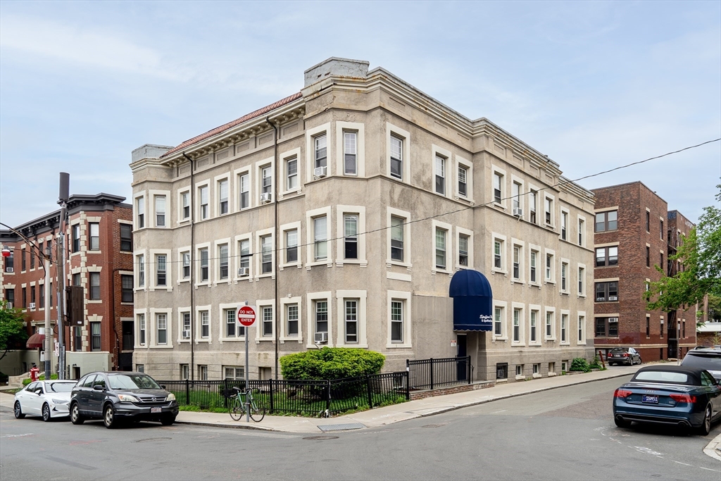 5 Spofford Road, Unit 17 Boston, MA 02134 - Photo 1 of 21