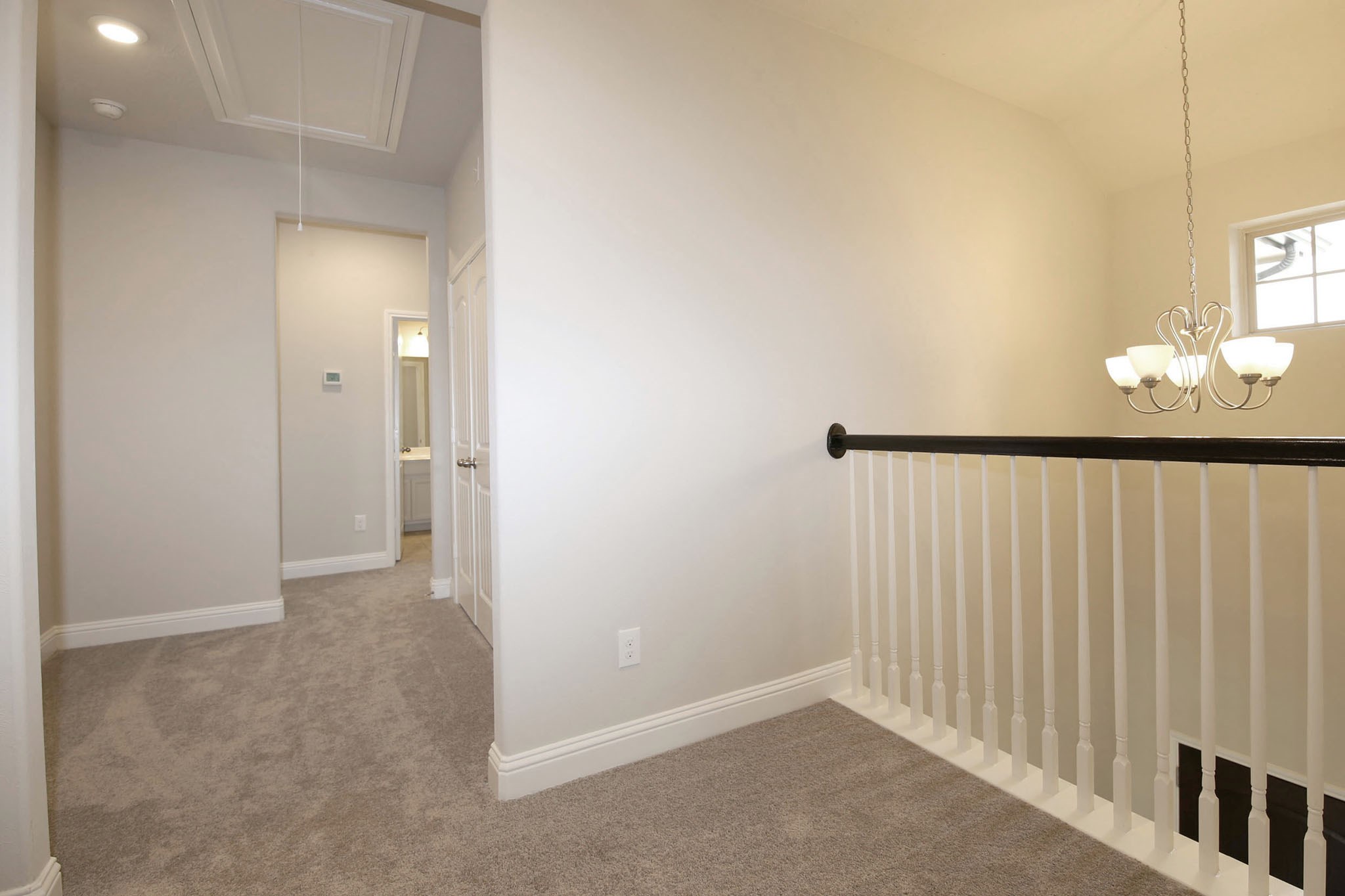 8218 Oxbow Manor Lane Cypress, TX 77433 - Photo 20 of 37 an empty room with a mirror