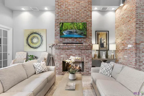 $599,500 | 4025 Perkins Lane, Baton Rouge, LA 70808