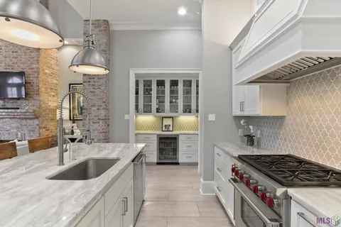 $599,500 | 4025 Perkins Lane, Baton Rouge, LA 70808