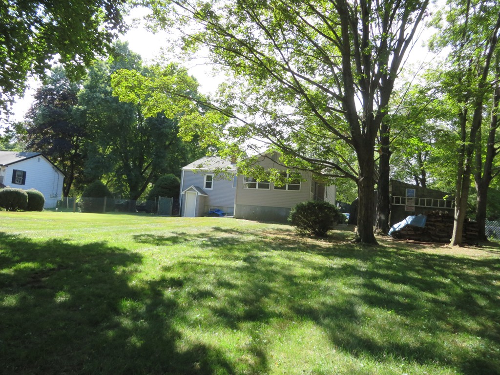54 Ridge Road Holliston, MA 01746 - Photo 5 of 24 Gallery Image 5