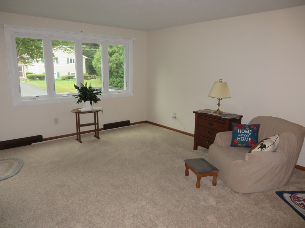 54 Ridge Road Holliston, MA 01746 - Photo 6 of 24 Gallery Image 6