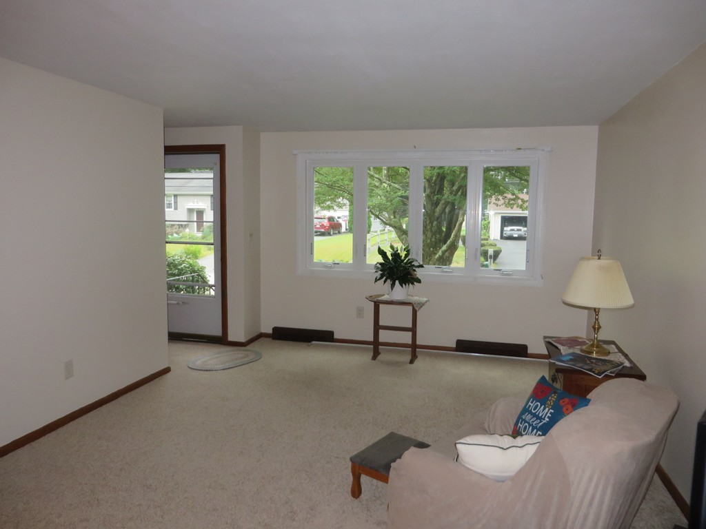 54 Ridge Road Holliston, MA 01746 - Photo 7 of 24 Gallery Image 7