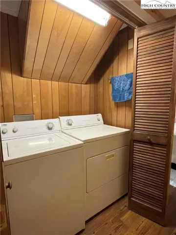 a sign that is on the side of a road