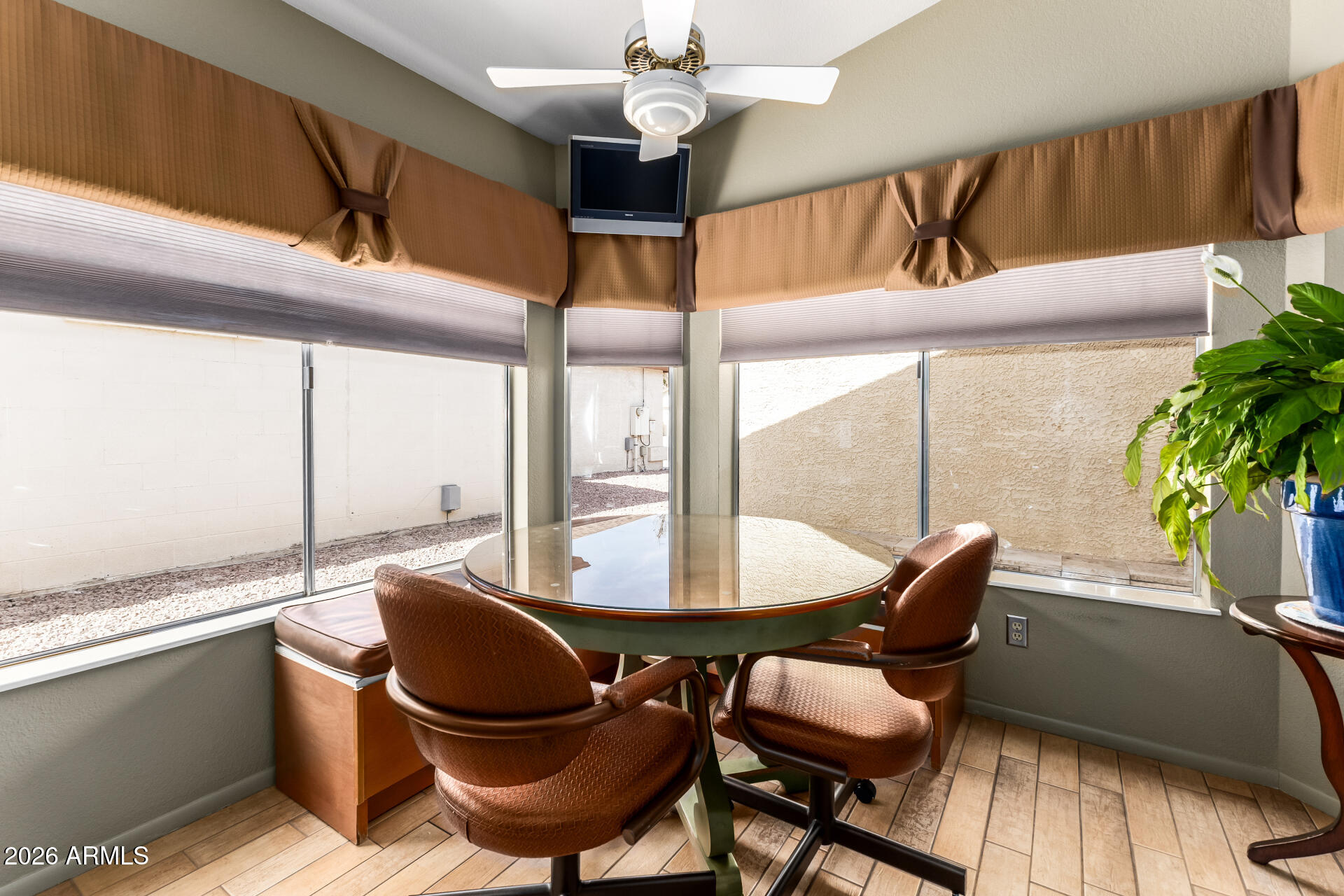 10753 West Ruth Avenue Peoria, AZ 85345 - Photo 13 of 30 14 - Ruth