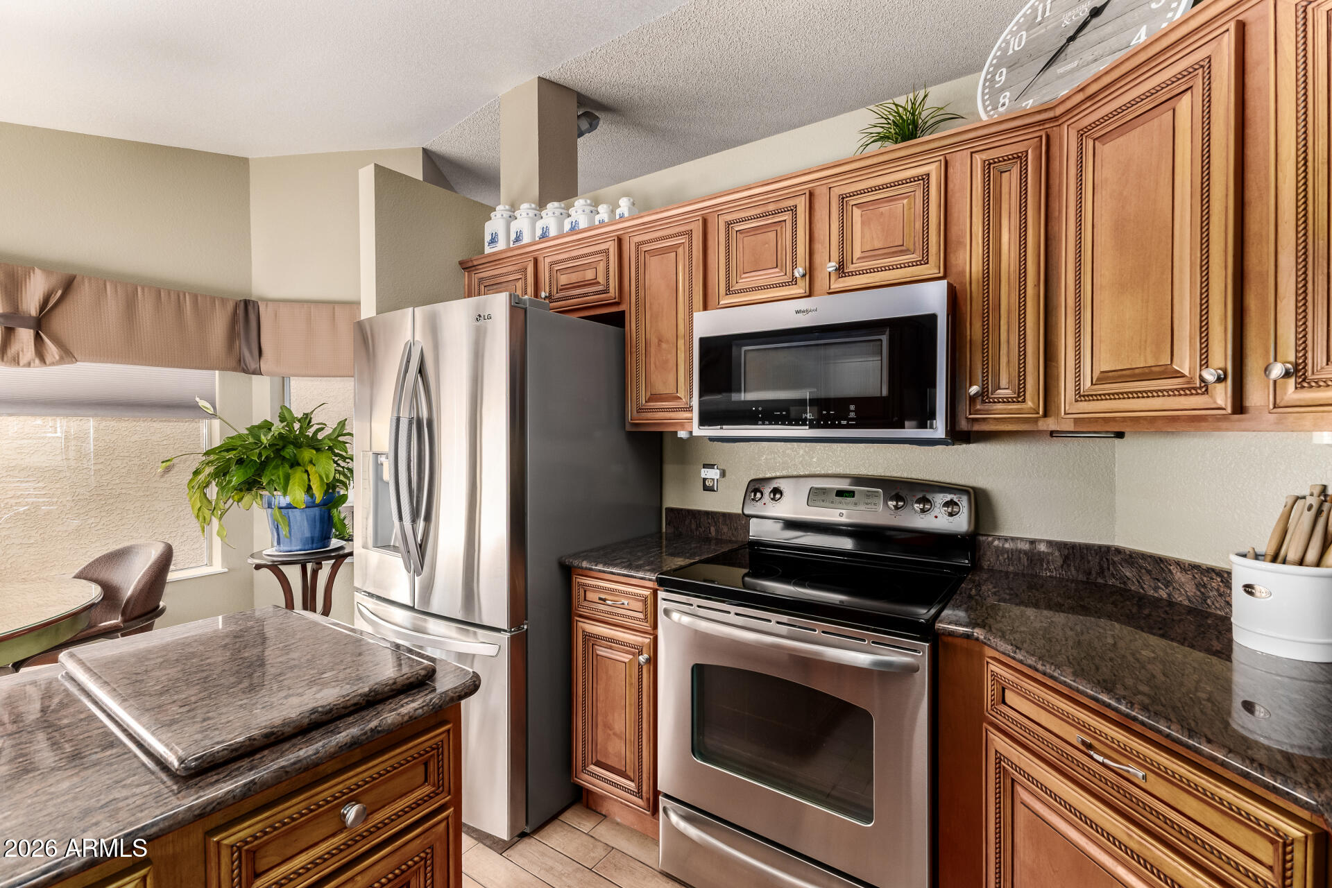 10753 West Ruth Avenue Peoria, AZ 85345 - Photo 10 of 30 12 - Ruth