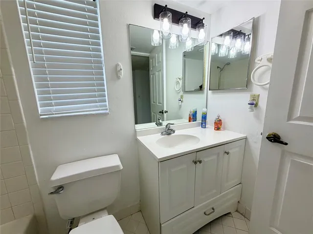 $2,500 | 3355 Jaywood Terrace, Unit J111, Boca Raton, FL 33431