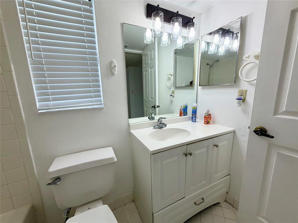 3355 Jaywood Terrace, Unit J111 Boca Raton, FL 33431 - Photo 12 of 30